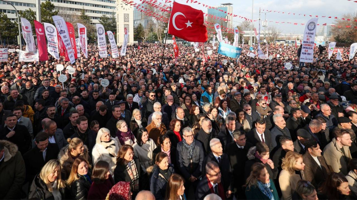 BES Bulancak 'Yurttaş Birlikteliği' mitinginde emeklilerin sesi oldu!